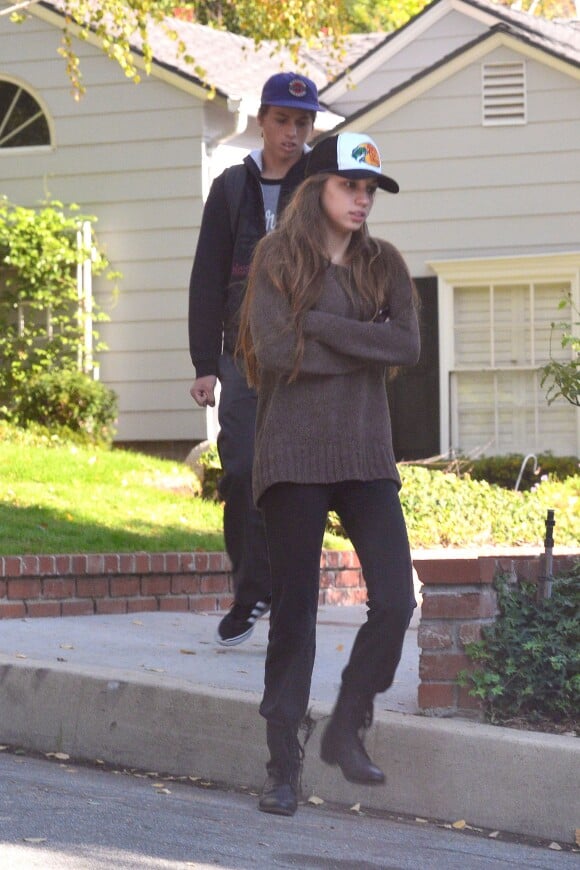 La fille de Paul Walker, Meadow, quitte sa maison de Los Angeles, le 3 décembre 2013.