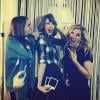 Taylor Swift s'est fait couper les cheveux en présence de Cara Delevingne et Ellie Goulding, en février 2014.