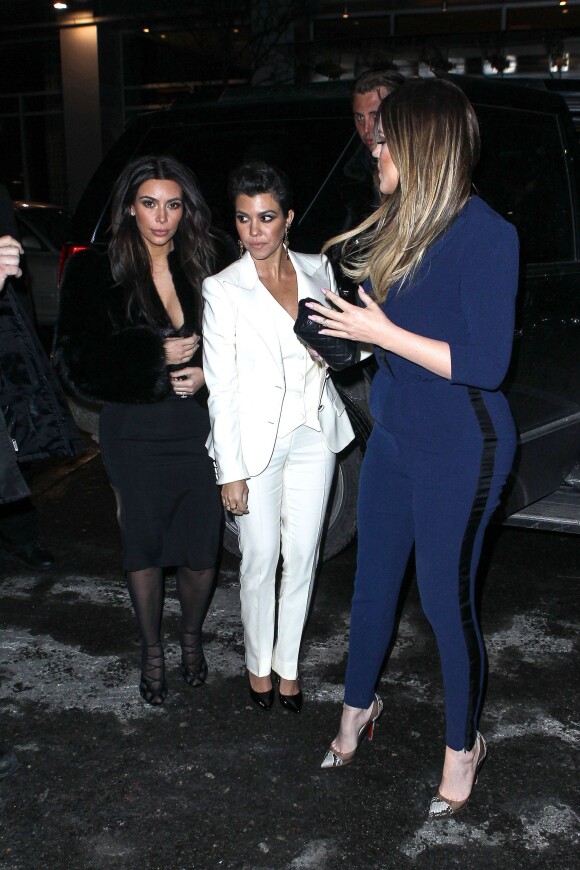 Kim, Kourtney et Khloé Kardashian se rendent au 1OAK pour une soirée entre soeurs. New York, le 16 février 2014.