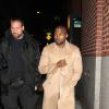 Kanye West se rend au 1OAK à New York, le 16 février 2014.