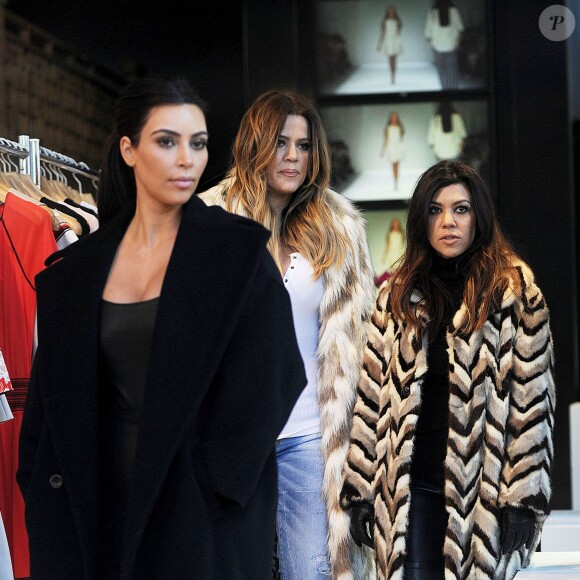 Les soeurs Kardashian font du shopping à New York, le 17 février 2014.