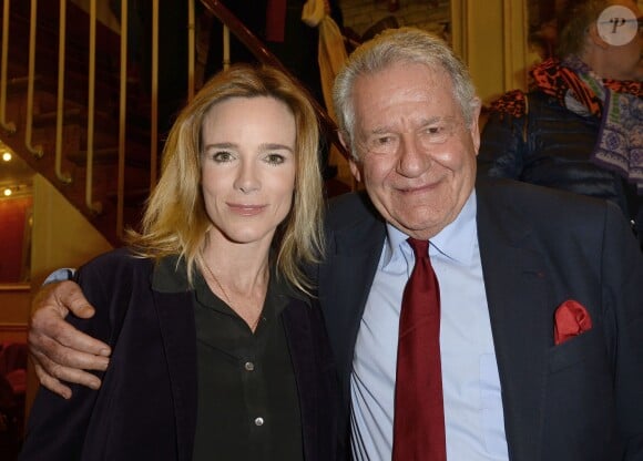 Géraldine Danon et son père Raymond Danon lors de la générale de la pièce "Edith S." au théâtre Déjazet à Paris le 03 février 2014