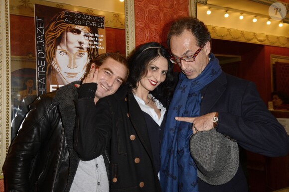 Ludovic Chancel et sa femme Sylvie Ortega Munos et Emmanuel de Brantes lors de la générale de la pièce "Edith S." au théâtre Déjazet à Paris le 03 février 2014