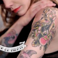 Tatouages : Coeur de Pirate, Daphné Bürki et leurs secrets dans Tattoo by Tété