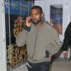 Kanye West arrive à l'aéroport Roissy Charles-de-Gaulle, en provenance de New York. Le 26 février 2014.