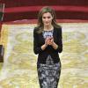 La princesse Letizia d'Espagne présidait le 28 février 2014 au Sénat à Madrid une cérémonie à l'occasion de la Journée mondiale des Maladies Rares.