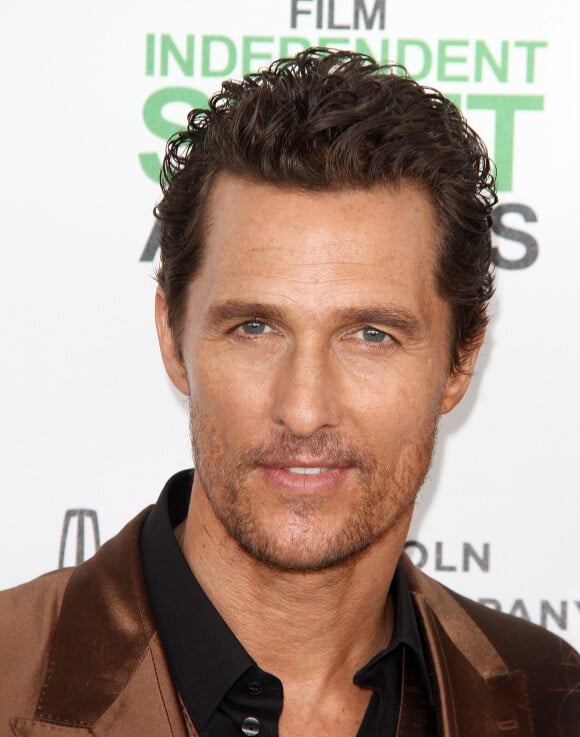 Matthew McConaughey pose lors du photocall des Film Independent Spirits Awards à Los Angeles le 1er mars 2014.
