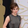 Emma Watson en Vera Wang sur le tapis rouge des Oscars le 2 mars 2014