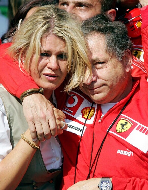 Jean Todt et Corinna, l'épouse de Michael Schumacher, lors du Grand Prix d'Italie à Monza, le 10 septembre 2006