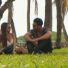 Jessica et Anthony se détendent dans un parc (Giuseppe Ristorante - épisode du vendredi 7 mars 2014.)
