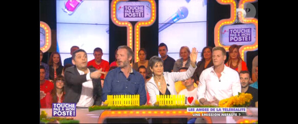 Matthieu Delormeau face à Gilles Verdez dans Touche pas à mon poste sur D8, le mercredi 12 mars 2014.