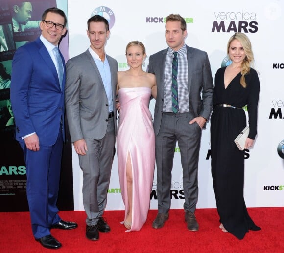 Le réalisateur Rob Thomas, Jason Dohring, Kristen Bell, Ryan Hansen et Amanda Noret lors de l'avant-première du film "Veronica Mars" à Hollywood, le 12 mars 2014