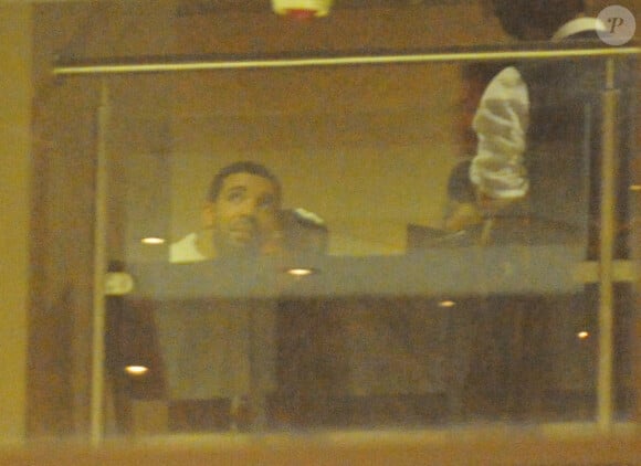 La chanteuse Rihanna et Drake photographiés ensemble au restaurant Zouk à Manchester, le 14 mars 2014.