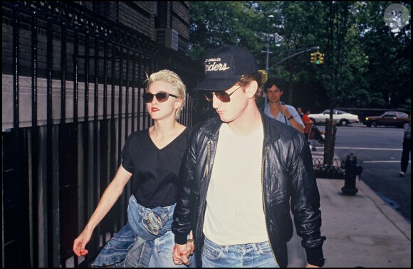 Madonna et Sean Penn dans les rues de New York, en juillet 1987.