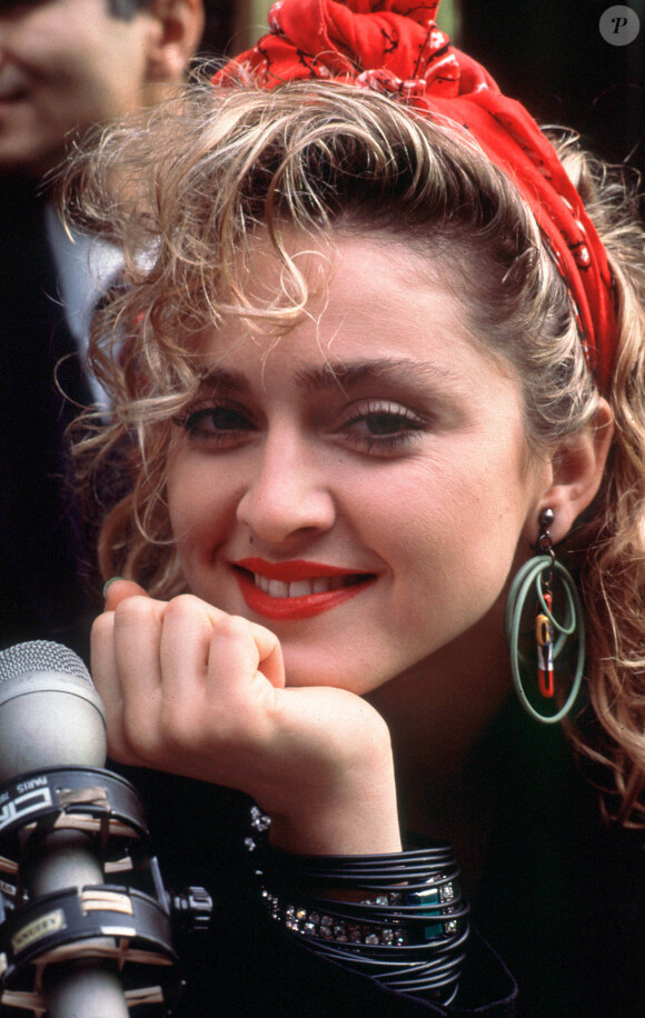 Madonna en 1985, pour la promotion de son film "Recherche Susan désespérément". 