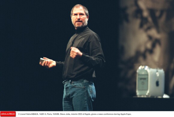 Steve Jobs durant une exposition Apple, en 2000.