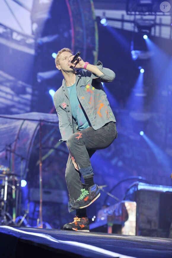 Chris Martin et son groupe Coldplay en concert à Londres, le 1er juin 2012.