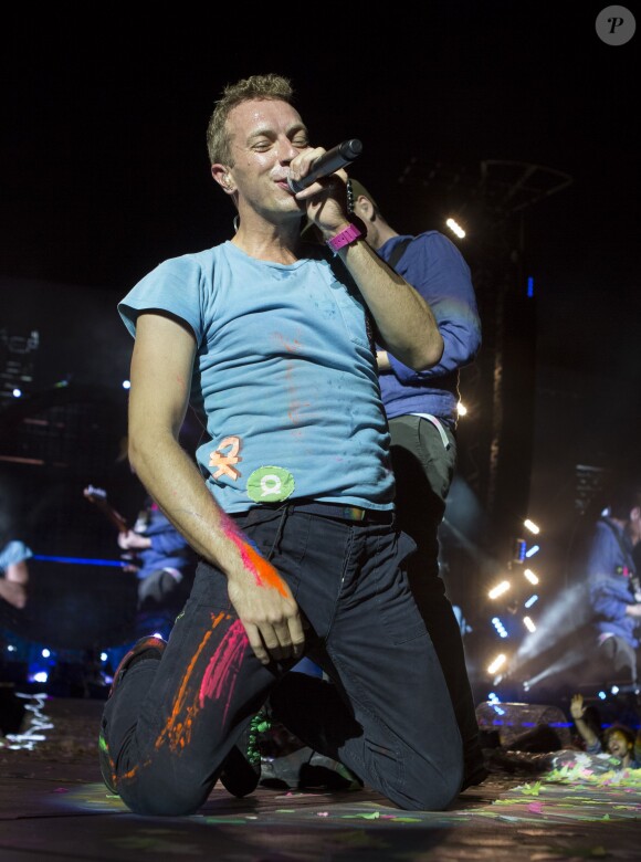 Chris Martin et son groupe Coldplay en concert à Londres, le 1er juin 2012.