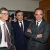 Bill Gates, Philippe Douste-Blazy et Nikos Aliagas au dîner en l'honneur d'UNITAID au Conseil économique, social et environnemental à Paris, le 1er avril 2014.