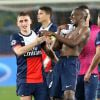 Marco Verratti et Blaise Matuidi à l'issue du match contre Chelsea au Parc des Princes. Paris, le 2 avril 2014.