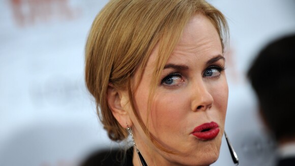 Nicole Kidman : Métamorphosée et brune, la star se montre généreuse...