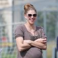  Victoria Prince, enceinte, regarde les fils de Kevin Federline jouer au foot, le 23 mars 2014 à Los Angeles. 
  