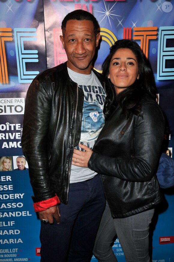 Edouard Montoute et sa compagne Loubna - Générale de la pièce de théâtre "Rendez-vous en boîte" au théâtre de La Gaîté Montparnasse à Paris, le 7 avril 2014.