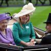 Peter et Autumn Phillips avec la reine Elizabeth II lors du Royal Ascot le 20 juin 2013