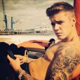  Justin Bieber pose sur son yacht, sur Instagram, le mercredi 9 avril 2014. 