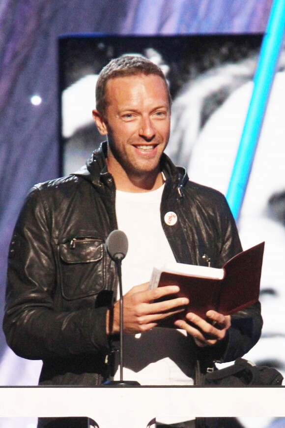 Chris Martin - Concert d'intronisation au Rock and Roll Hall of Fame, à New York le 10 avril 2014.
