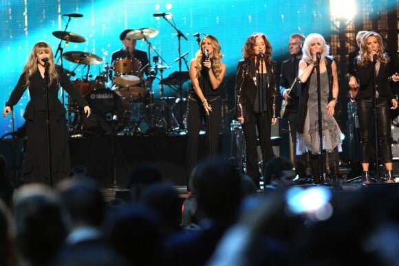 Stevie Nicks, Carrie Underwood, Bonnie Raitt, Emmylou Harris et Sheryl Crow - Concert d'intronisation au Rock and Roll Hall of Fame, à New York le 10 avril 2014.