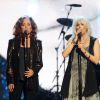 Bonnie Raitt et Emmylou Harris - Concert d'intronisation au Rock and Roll Hall of Fame, à New York le 10 avril 2014.