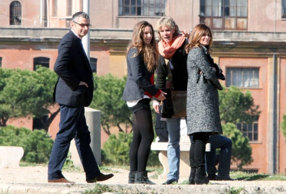 Rowan Atkinson en vacances à Rome avec sa femme Sunestra et sa fille Lily le 20 octobre 2009