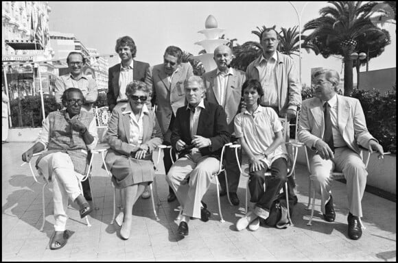 Le jury du Festival de Cannes en mai 1982, Mrinal Sen, Sidney Lumet, Jean-jacques Annaud, Suzo Cecchi d'Amico, Giogrio Strehler, Géraldine Chaplin, Gabriel Garcia Marquez, Florian Hopf, René Soule, René Thevenet