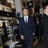 Olivier Giroud, nouvel ambassadeur du parfum Boss Bottled, était de passage à Paris chez Marionnaud pour une rencontre dédicace avec ses fans, le 17 avril 2014