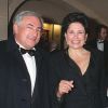 Domnique Strauss-Kahn, Anne Sinclair et Karl Lagerfled à Paris le  mars 2000. 