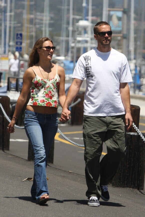 Exclusif - Paul Walker et sa compagne Jasmine Pilchard-Gosnell à Santa Barbara le 28 mai 2011.