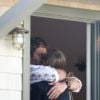 Exclusif - Paul Walker embrasse sa compagne Jasmine Pilchard-Gosnell à Santa Barbara le 9 avril 2010.