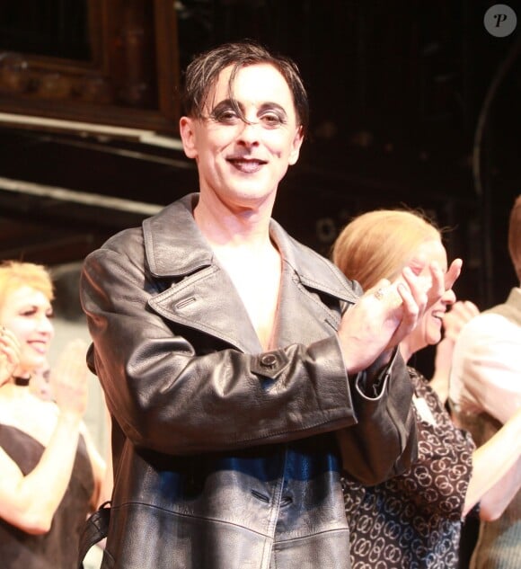 Alan Cumming lors de la première de Cabaret à Broadway, Studio 54, à New York, le 24 avril 2014.