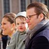 La princesse Estelle de Suède avec ses parents la princesse Victoria et le prince Daniel à Stockholm le 12 mars 2014