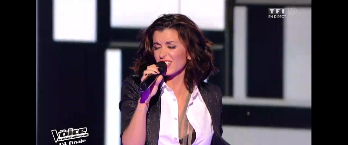 Photo La Jolie Jenifer Sur Le Plateau De The Voice Le Samedi 26