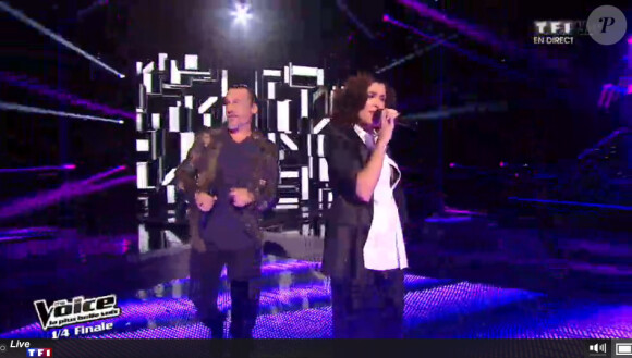 Jenifer, enceinte, et Florent Pagny sur le plateau de The Voice, le samedi 26 avril 2014 sur TF1.