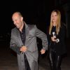 Jason Statham et Rosie Huntington-Whiteley quittent le restaurant Nobu. Londres, le 26 avril 2014.