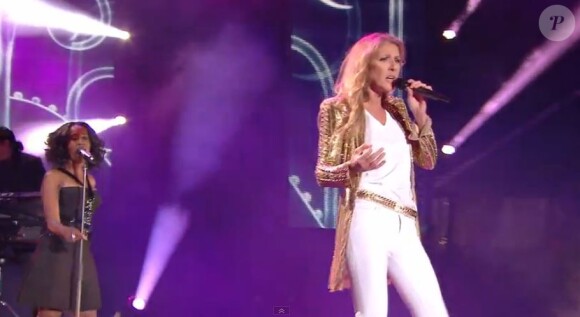 Céline Dion sur scène, aux Plaines d'Abraham au Québec, en juillet 2013 pour le concert Céline Dion... une seule fois.
