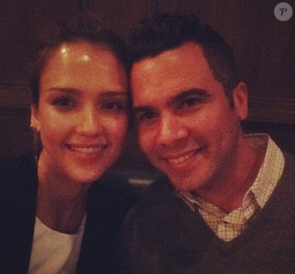 Jessica Alba et Cash Warren lors d'un dîner en amoureux pour l'anniversaire de l'actrice le 28 avril 2014