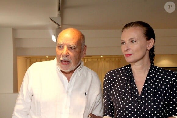 Exclusif - Valérie Trierweiler au vernissage de l'exposition de tableaux de Tahar Ben Jelloun à la galerie Tindouf à Marrakech le 26 avril 2014.
