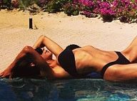 Naya Rivera : La bombe de Glee torride en bikini dévoile son corps de rêve
