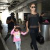 Heidi Klum arrive avec sa fille Lou à l'aéroport LAX de Los Angeles, le jour de son 8ème anniversaire de mariage avec Seal. Le 10 mai 2014.