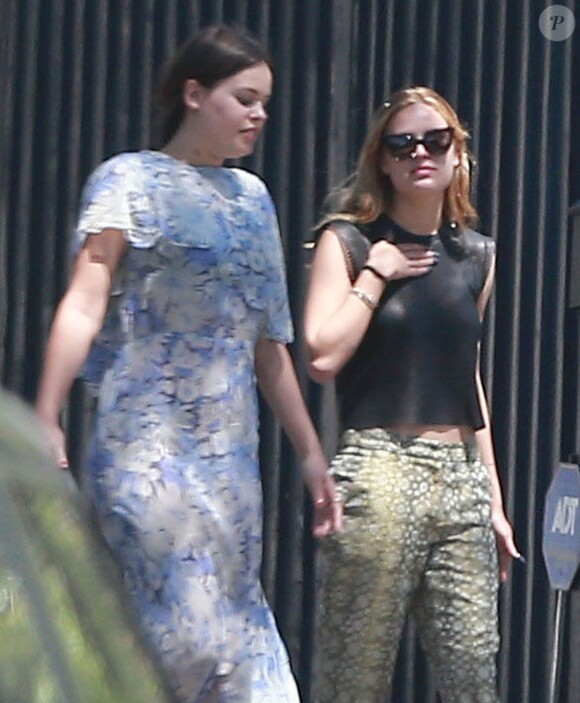 Demi Moore a reçu la visite de ses filles Rumer, Scout LaRue et Tallulah Willis lors de la Fête des mères à Pasadena, le 11 mai 2014. 