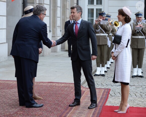 Le prince Frederik et la princesse Mary de Danemark ont débuté le 12 mai 2014 à Varsovie une visite de deux jours en Pologne, reçus par le président Bronislaw Komorowski et son épouse Anna.